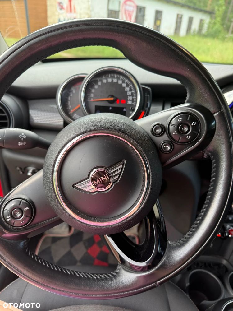 MINI Cooper Standard - 17