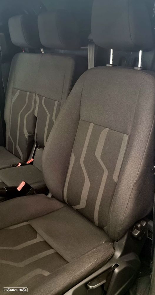 Ford Transit Connect - 16