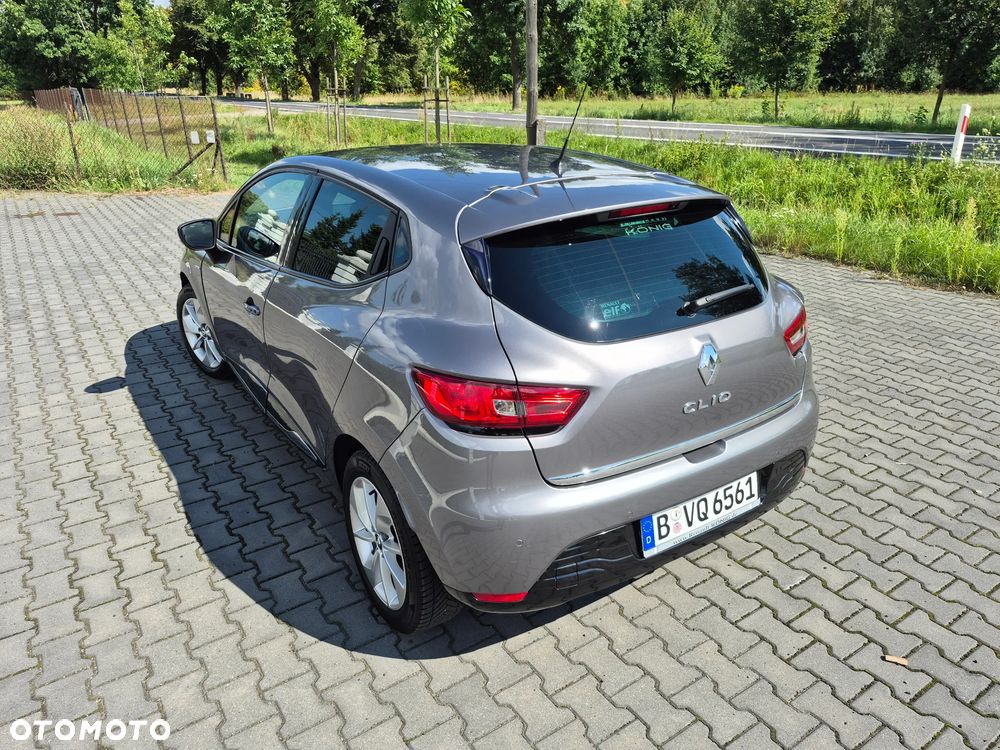 Renault Clio 1.2 16V Limited - 14