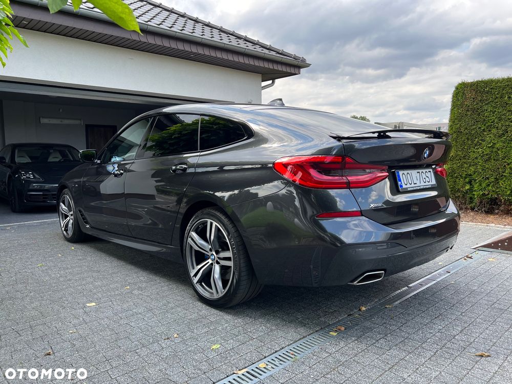 BMW 6GT - 15
