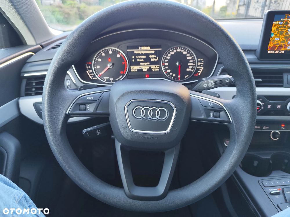 Audi A4 Avant 45 TFSI quattro S tronic - 7