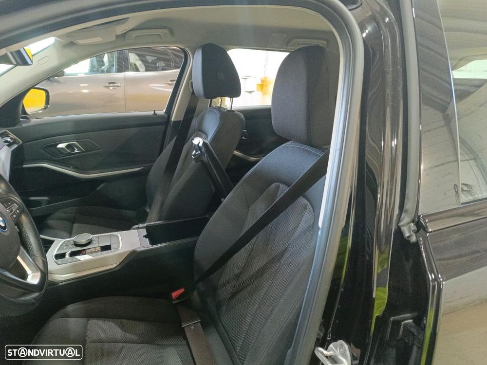 BMW 320 e Auto - 6