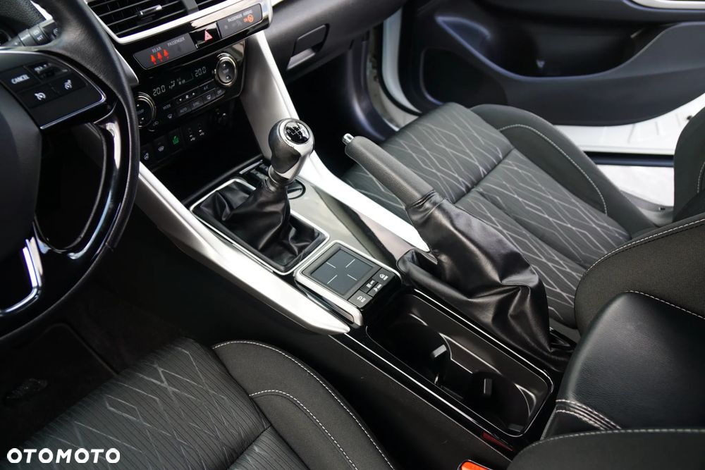 Mitsubishi Eclipse Cross 1.5 T-MIVEC ClearTec 2WD Intro Edition - 28