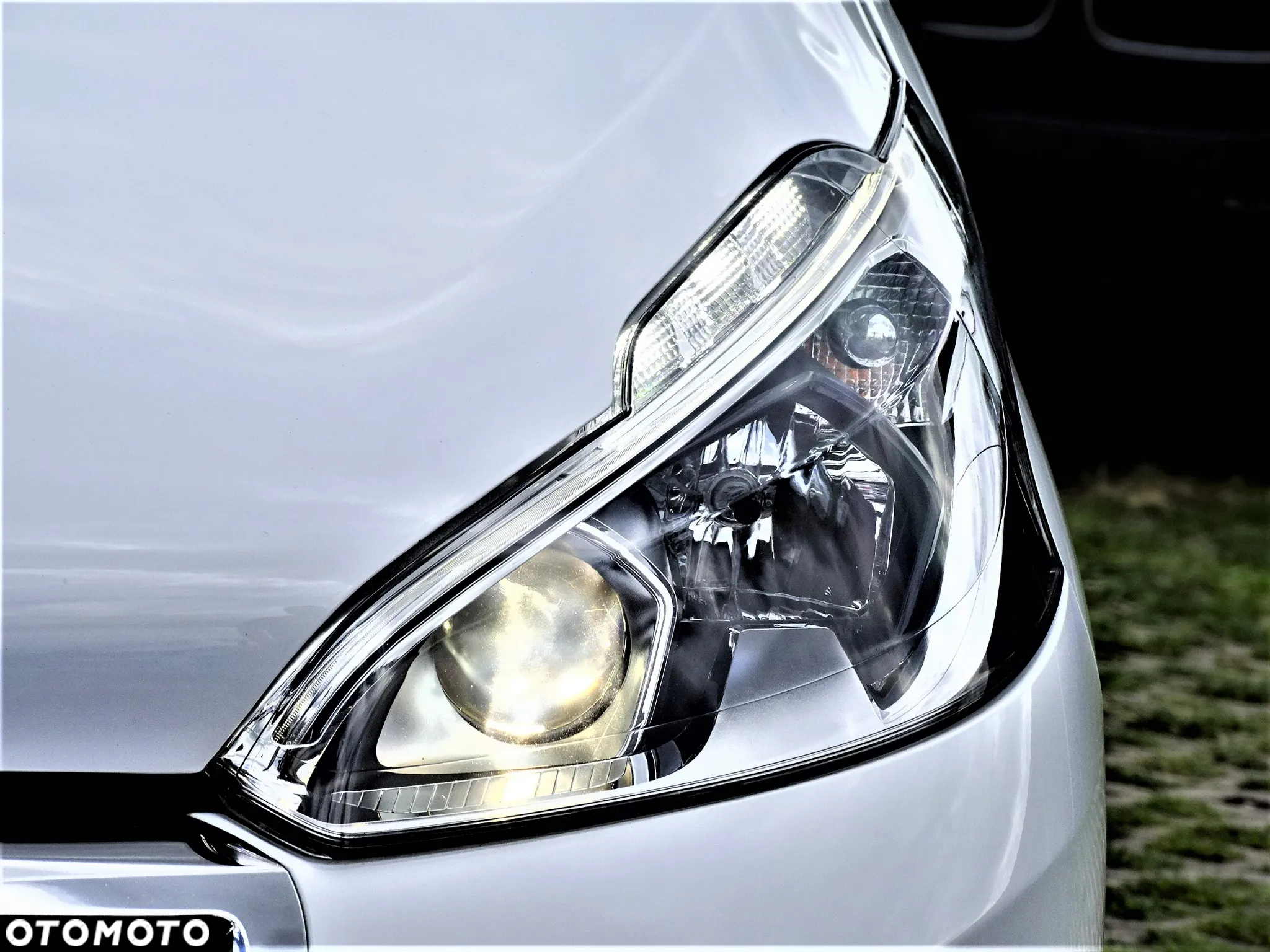 Peugeot 208 PureTech 82 Stop & Start Signature - 16