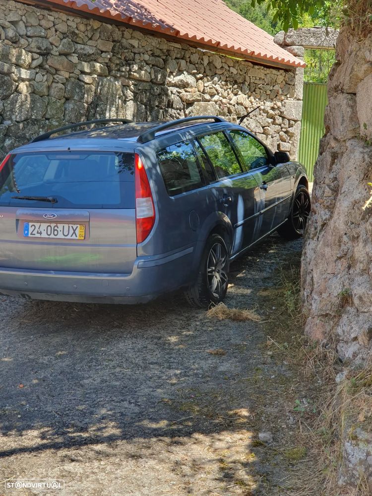Ford Mondeo 2.0 TDdi Trend - 8