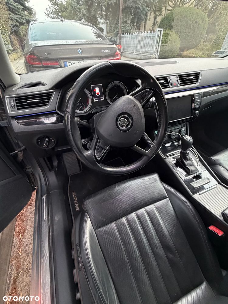 Skoda Superb 2.0 TDI 4x4 L&K DSG - 3