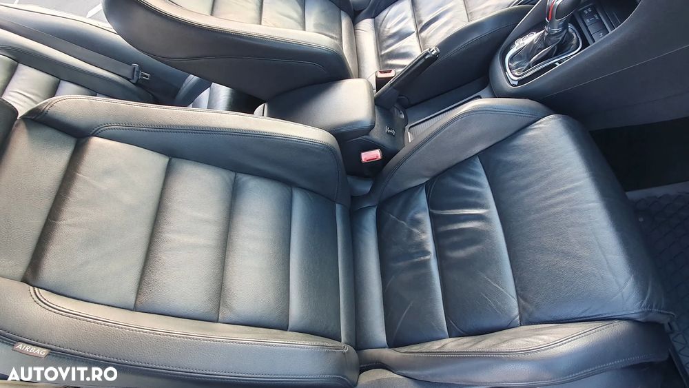 Volkswagen Golf 2.0 DPF GTD DSG - 34