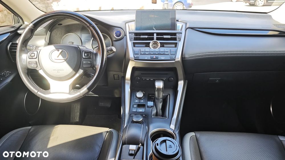 Lexus NX 300h Elegance AWD - 8