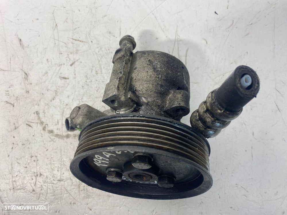 Bomba direcção assistida FIAT DOBLO (223_)1.3 D Multijet REF. 51894441 MOTOR 199... - 2