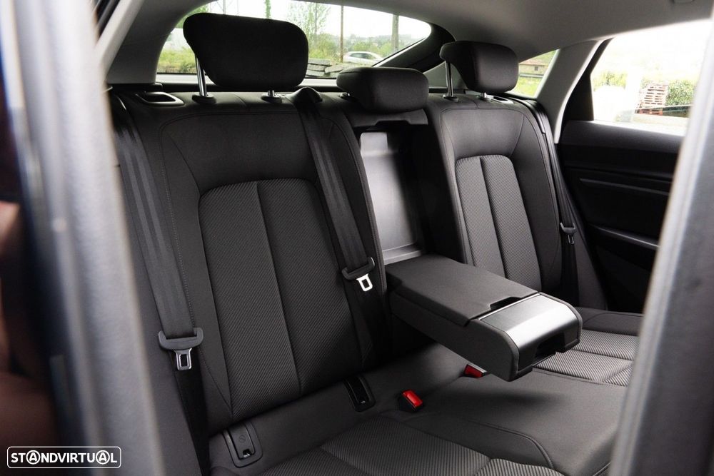 Audi Q8 e-Tron Sportback 55 quattro Advanced - 10