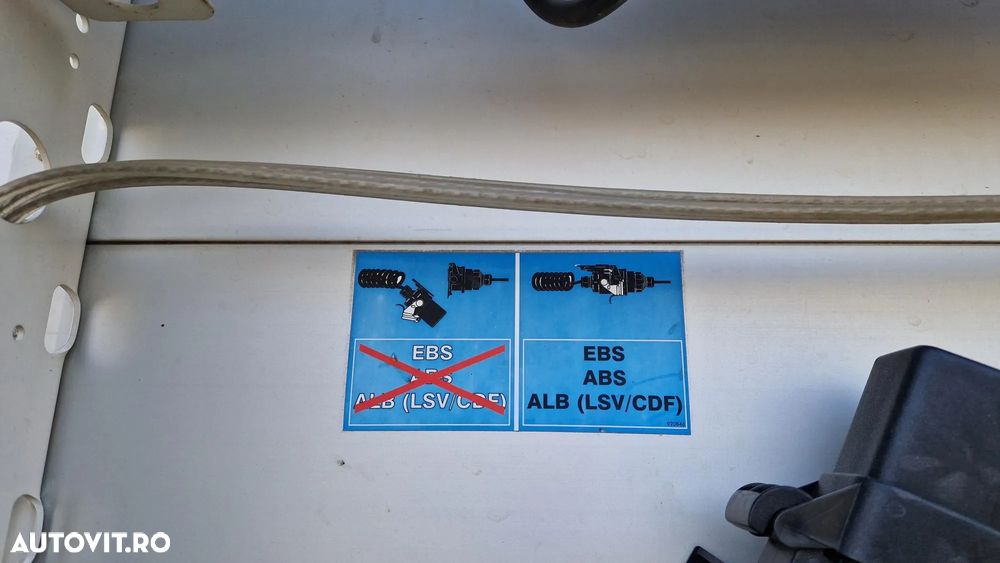 Schmitz Cargobull SCB S3T - 12