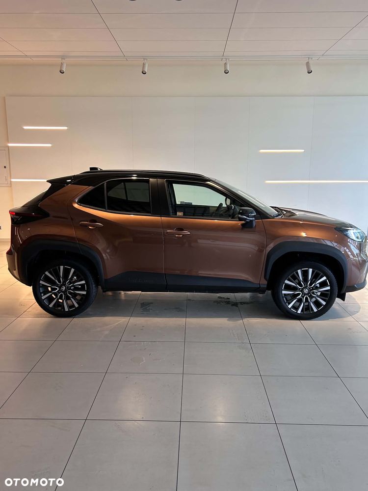 Toyota Yaris Cross Hybrid 1.5 Executive - 3