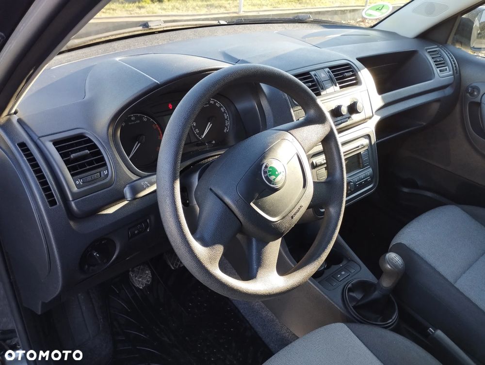 Skoda Fabia 1.4 16V Ambiente - 18