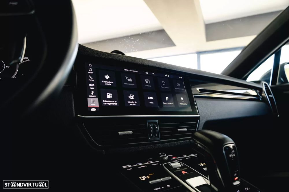 Porsche Cayenne Coupé E-Hybrid Platinum Edition - 38