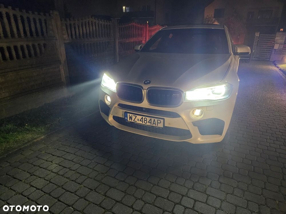 BMW X6M - 25