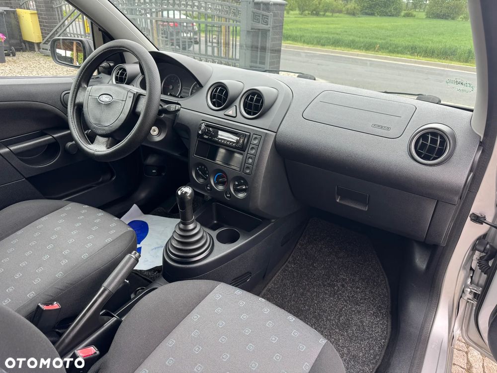 Ford Fiesta 1.3 Fun - 16