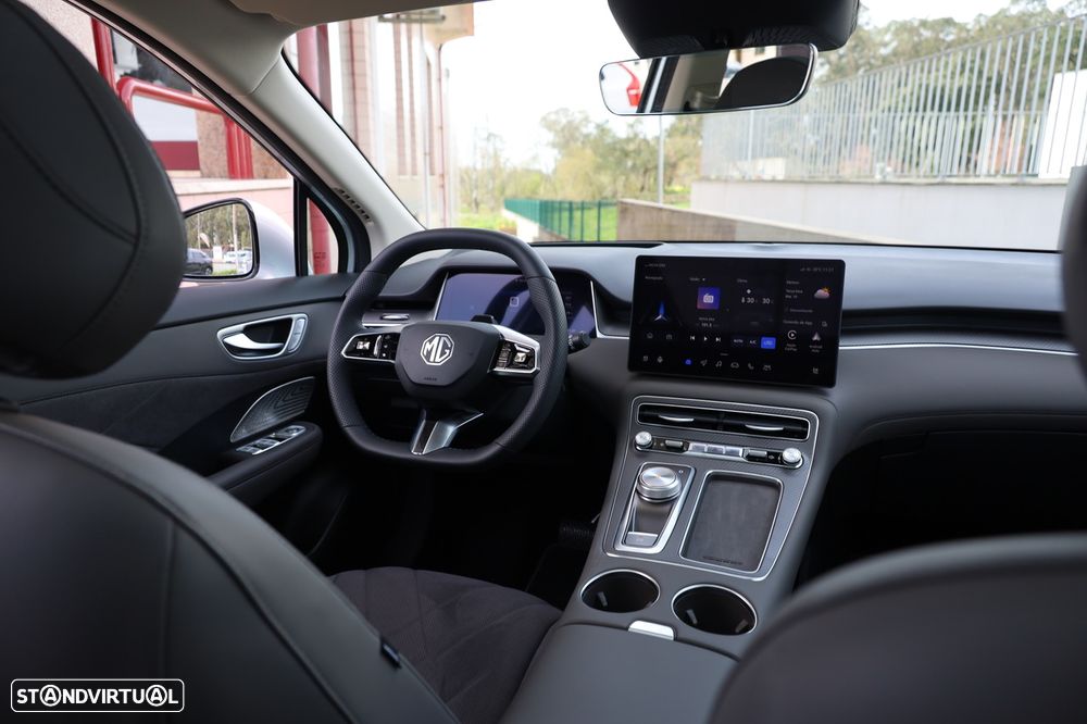 MG MGS6 EV 77 kWh Luxury - 14