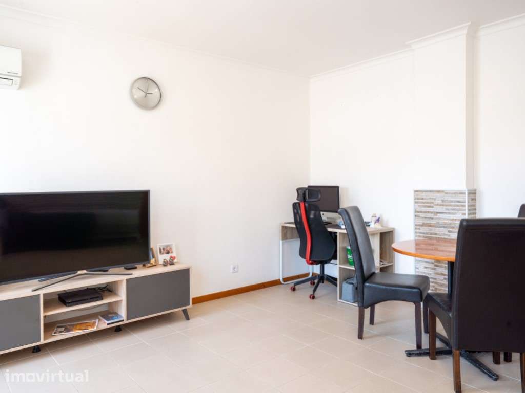 Vende-se T3 perto da praia com garagem - Grande imagem: 5/20