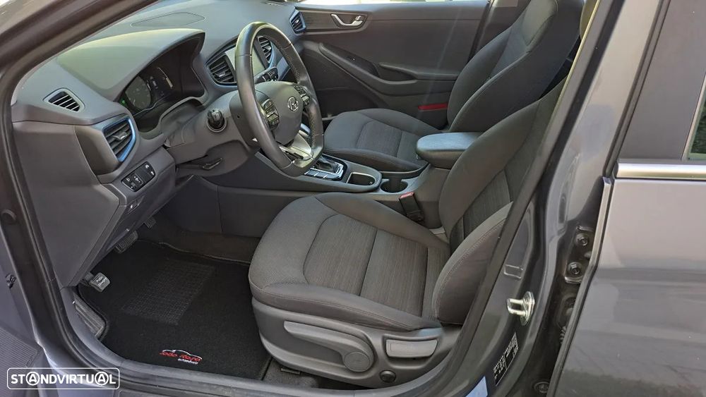 Hyundai Ioniq 1.6 GDI HEV Hybrid Tech - 8
