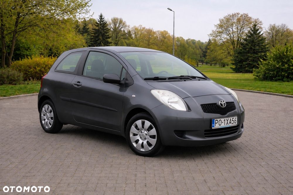 Toyota Yaris 1.3 Luna Premium - 5