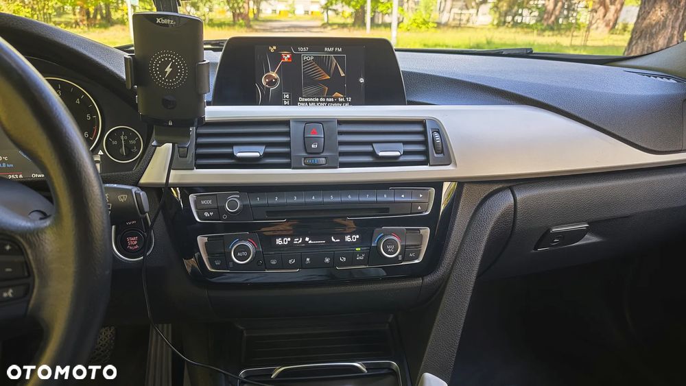 BMW Seria 3 320d Efficient Dynamics Edition - 12