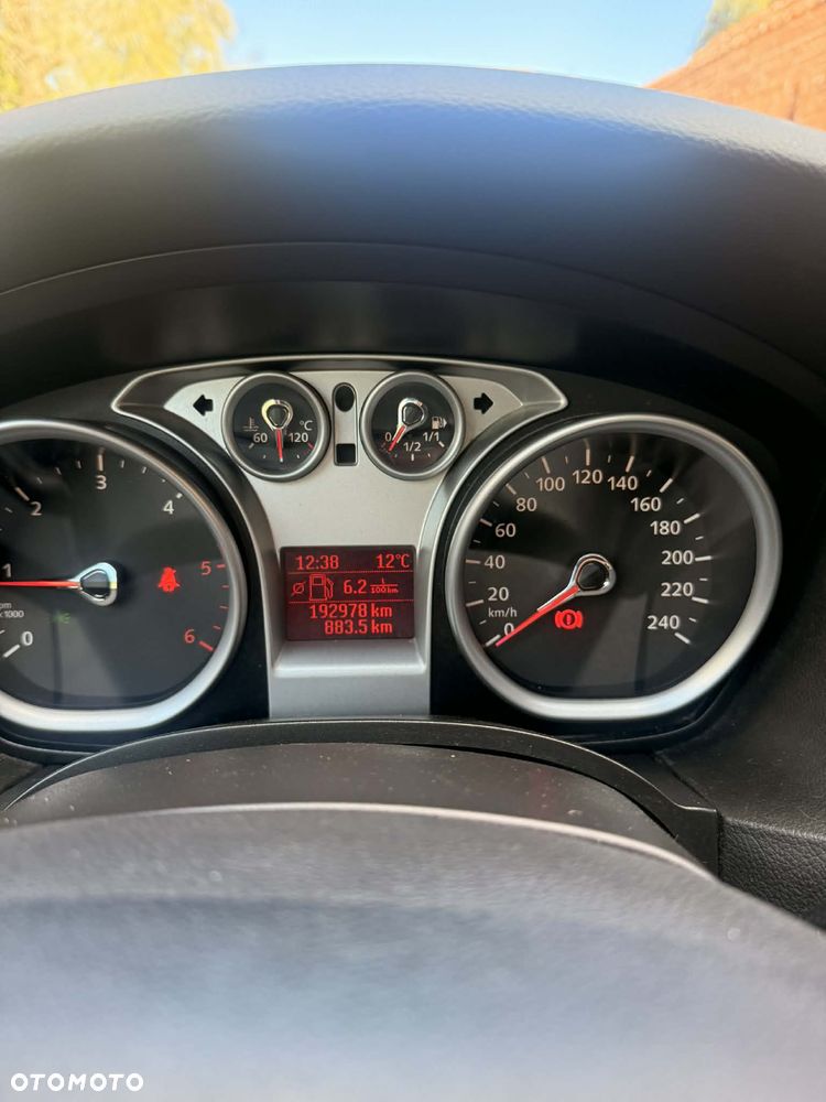 Ford Focus 1.8 TDCi Ambiente - 9