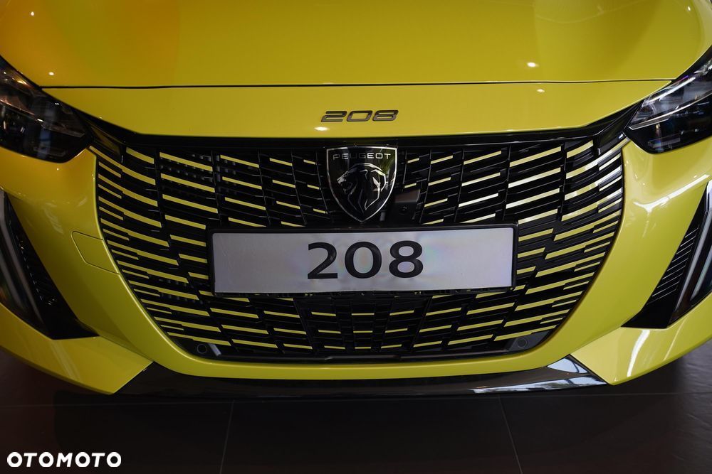 Peugeot 208 1.2 mHEV GT - 23