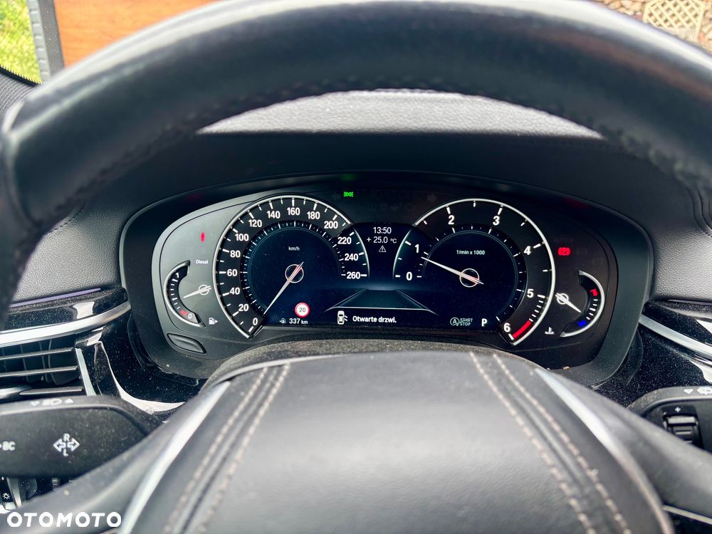 BMW Seria 5 520d Luxury Line sport - 33