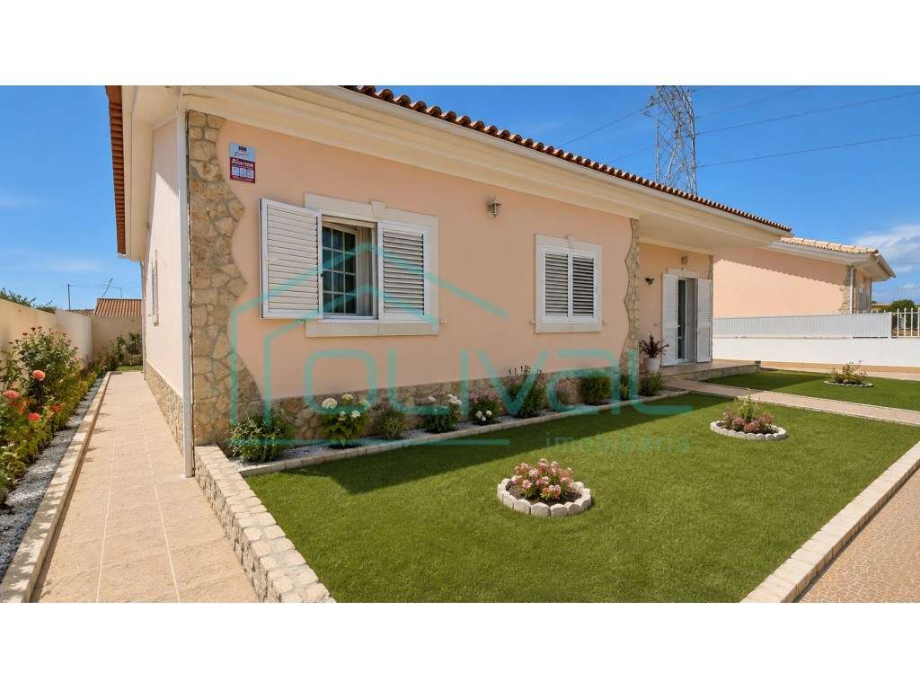 Moradia Térrea Isolada | Lote de 1.000 m² | Jardim | Garagem | Sala... - Grande imagem: 4/26