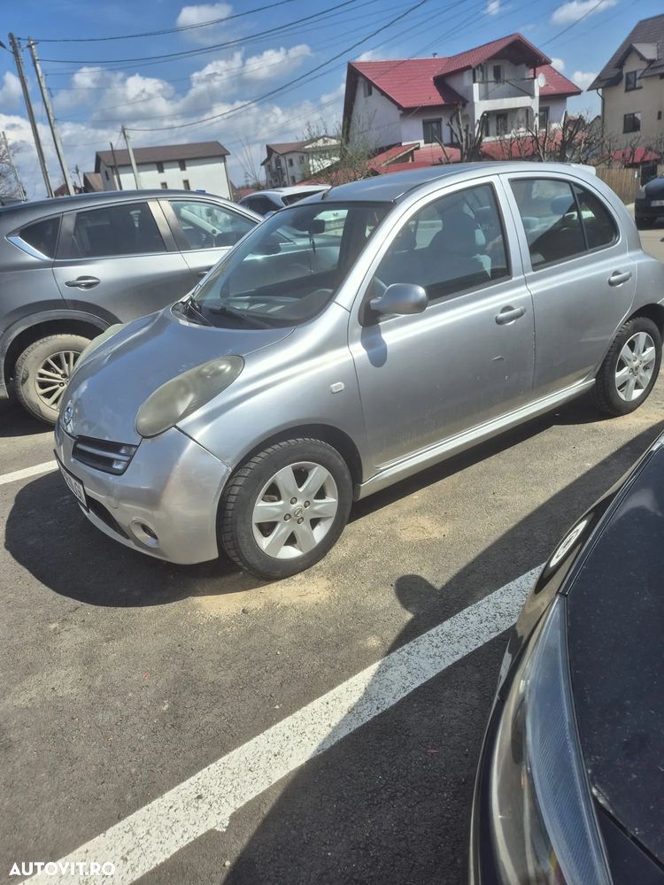 Nissan Micra - 1