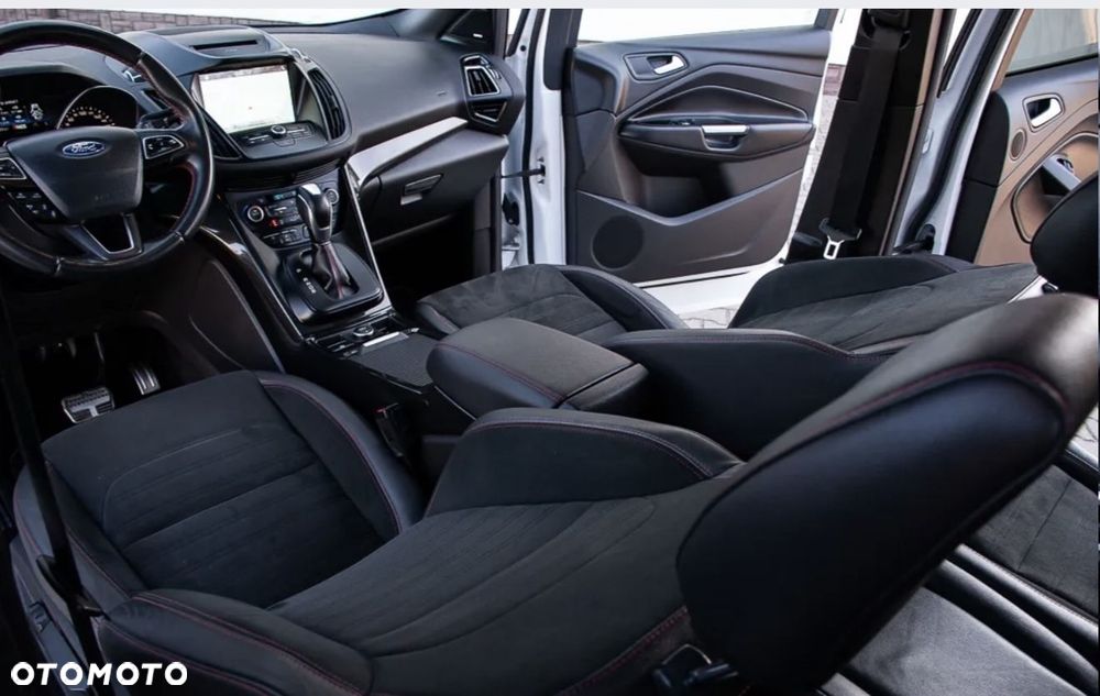 Ford Kuga - 10