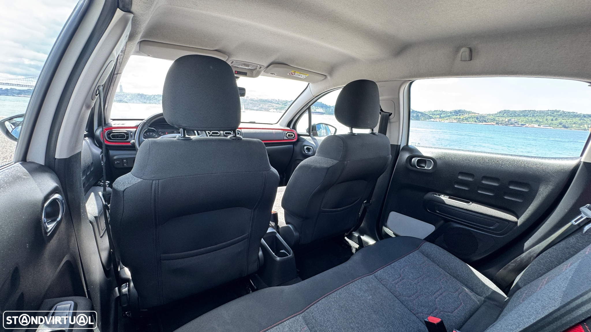 Citroën C3 1.2 PureTech Feel - 23