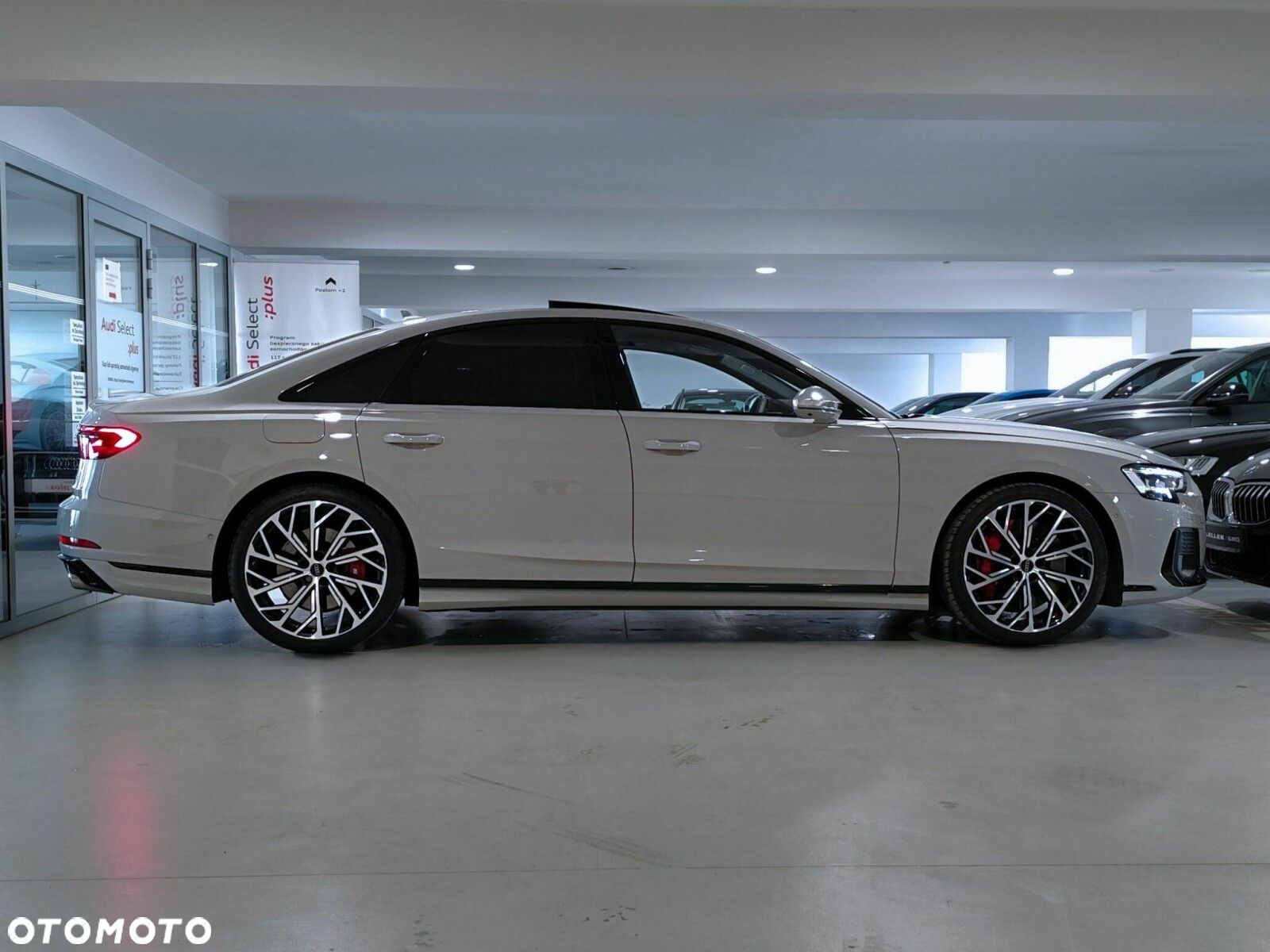 Audi S8 - 5
