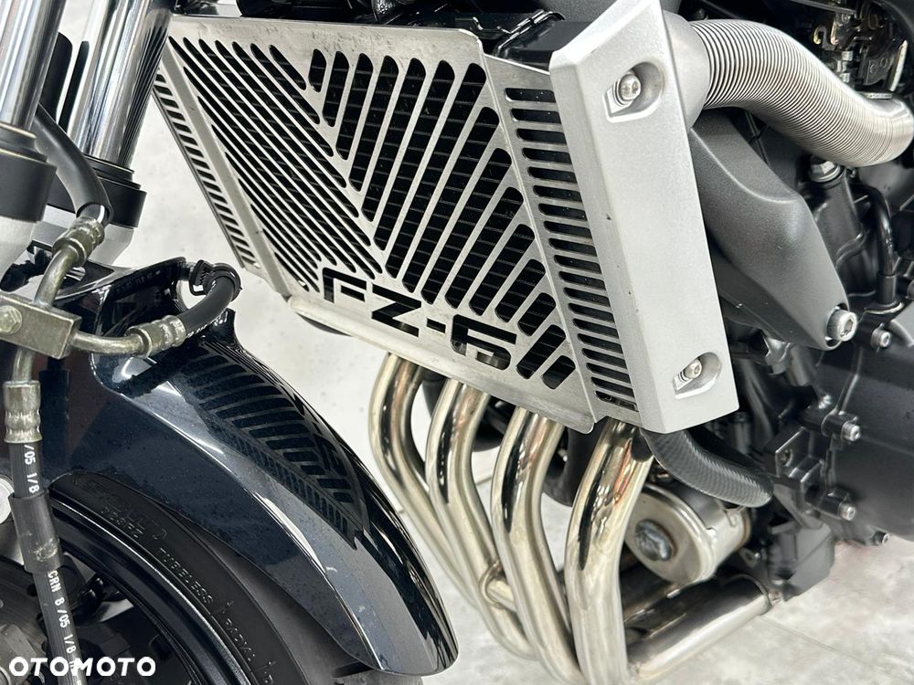 Yamaha FZ6 - 21