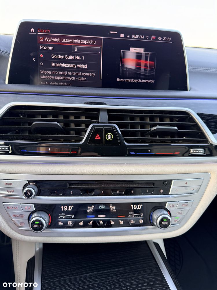 BMW Seria 7 750d xDrive - 9