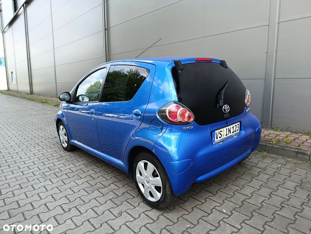 Toyota Aygo Cool&Go - 10