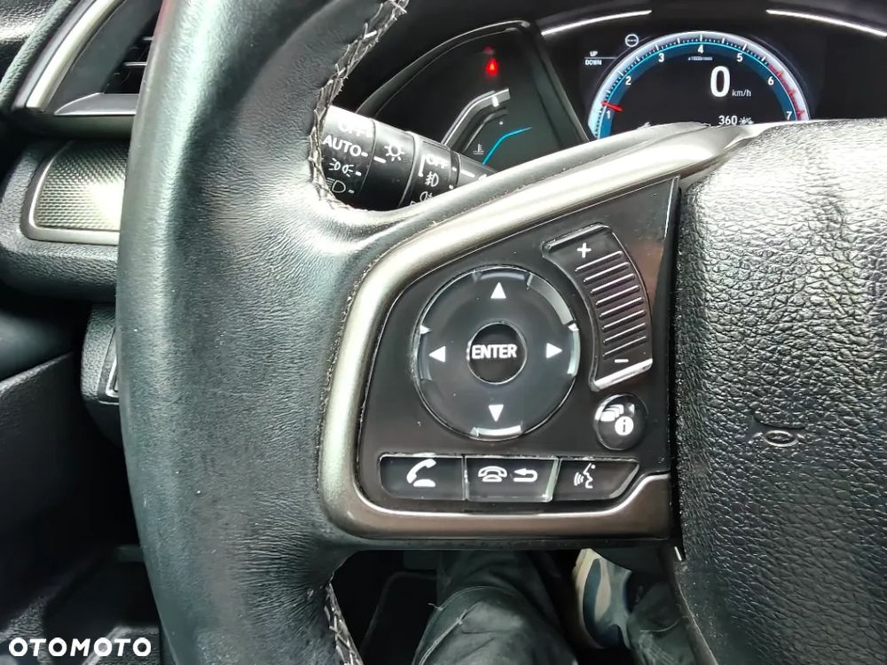 Honda Civic 1.0 i-VTEC Turbo Executive Sport Line - 19