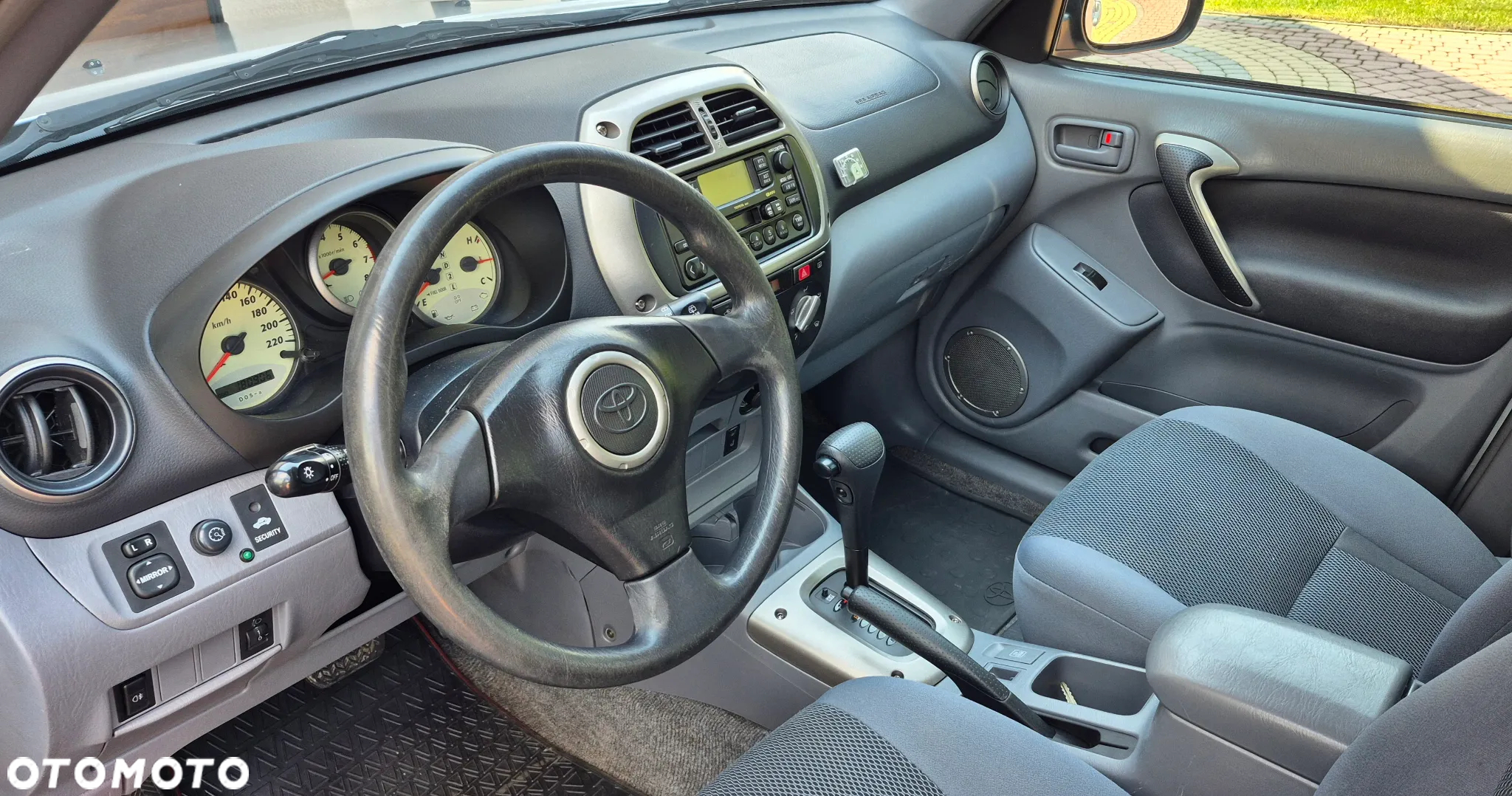 Toyota RAV4 2.0 VVT-i 4x4 - 7