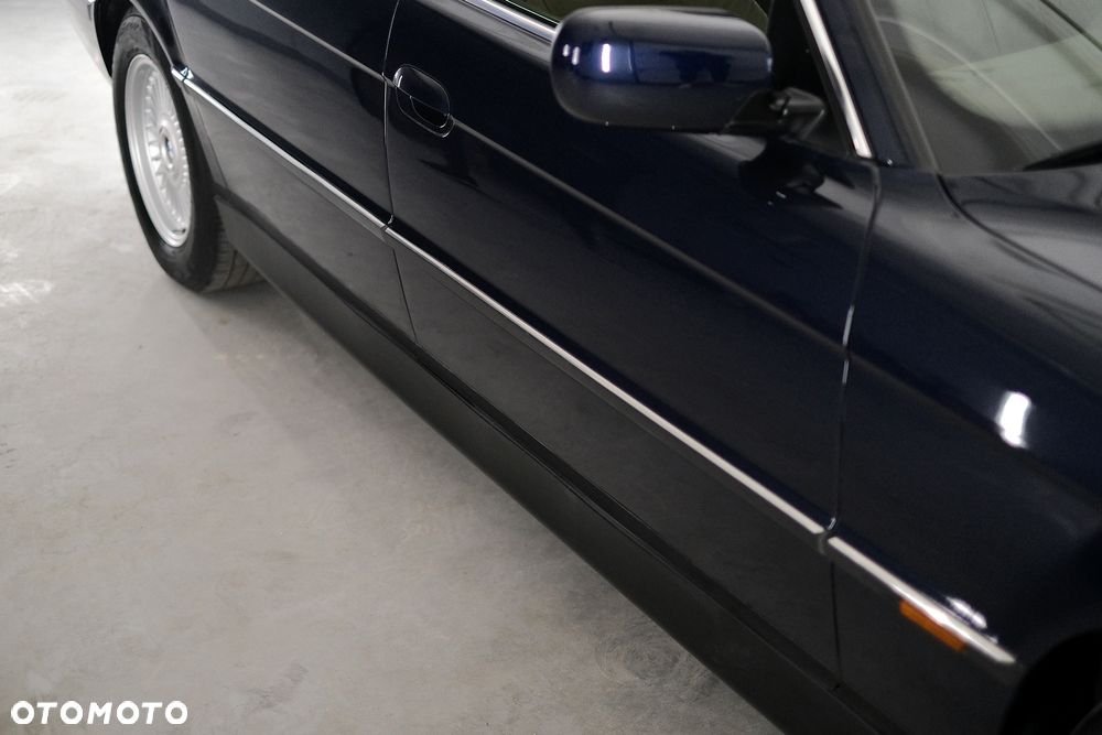 BMW Seria 7 740iL - 12