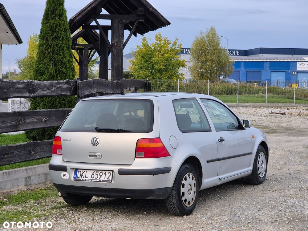 Volkswagen Golf 1.4 Basis - 3