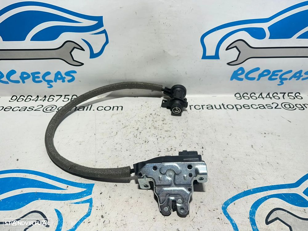 .Fecho Mala Eletrico Mercedes-Benz Classe C W204 A2047500185 2007 - 2014 - 3