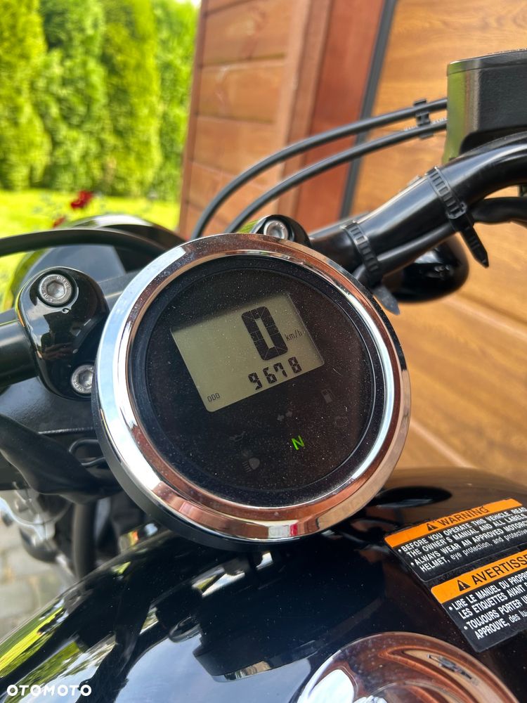 Yamaha XVS - 7