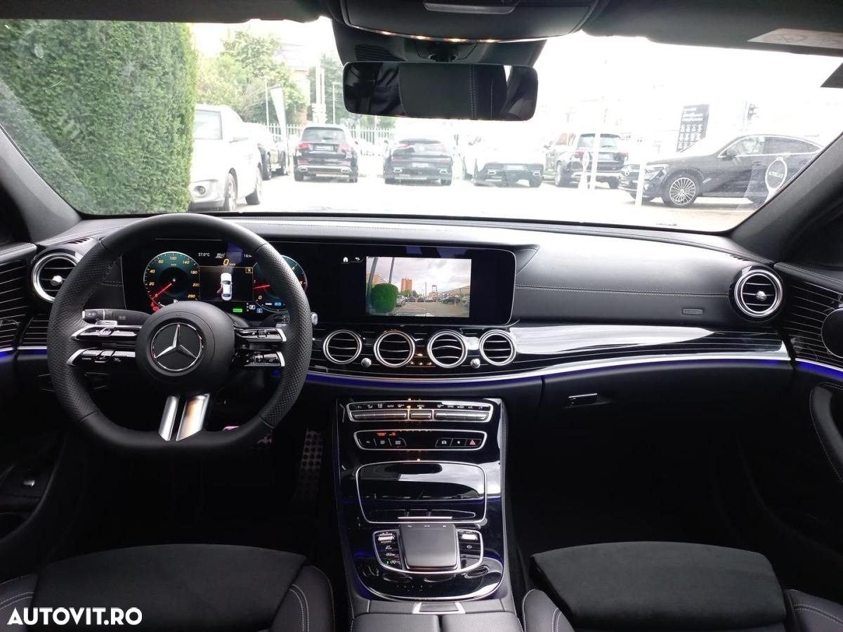 Mercedes-Benz E - 10