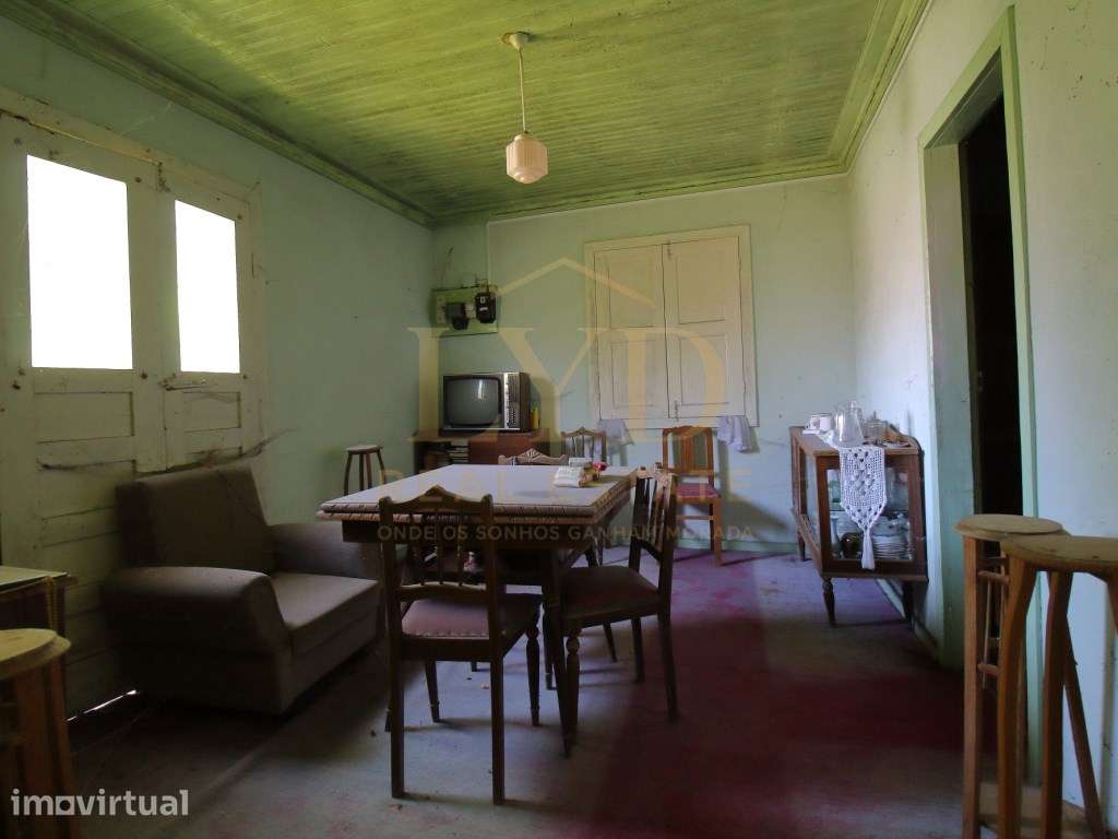 Moradia Para Restauro com Terreno - Grande imagem: 5/17