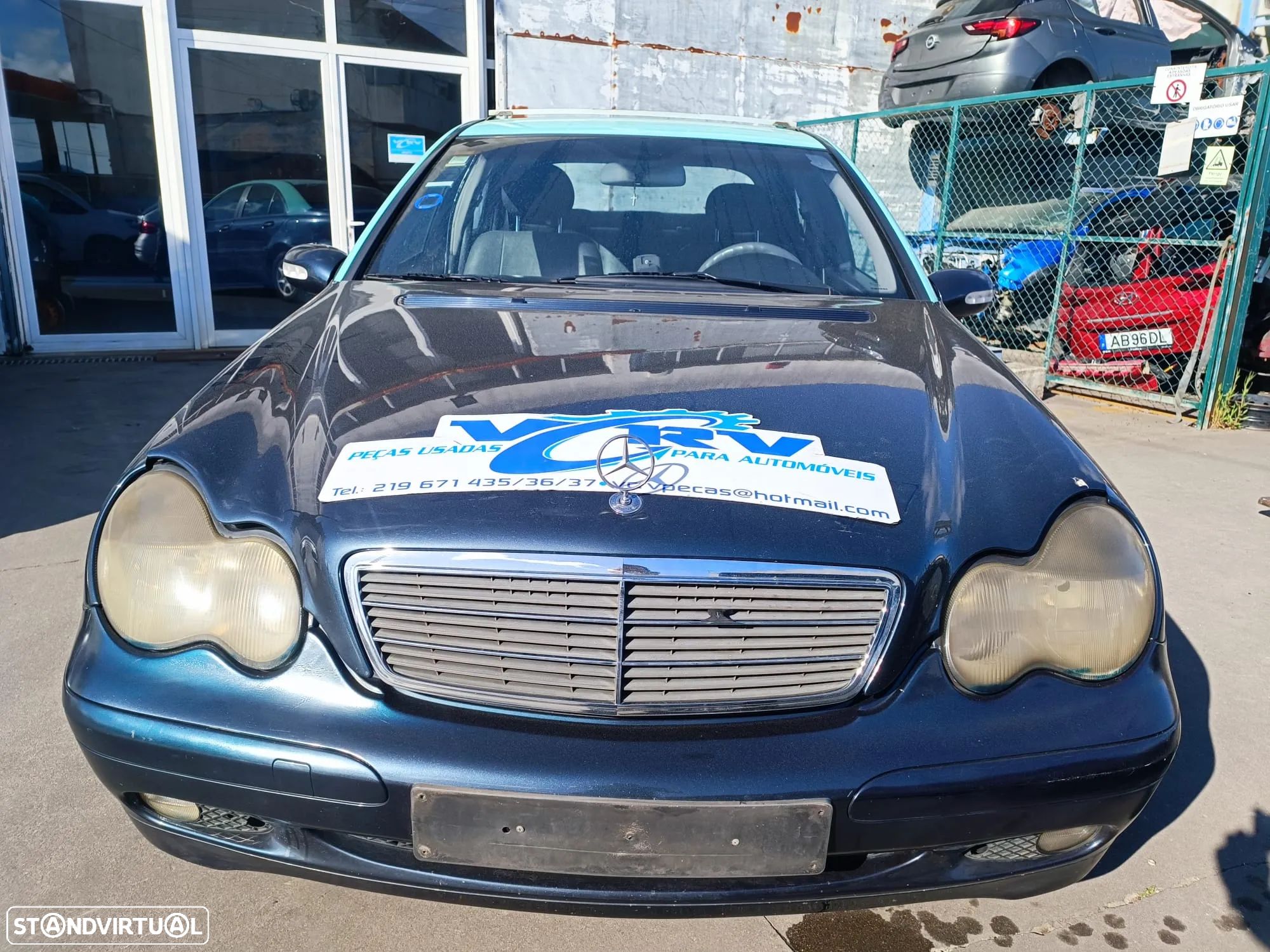 Mercedes C220cdi C203 - Viatura para peças - 1