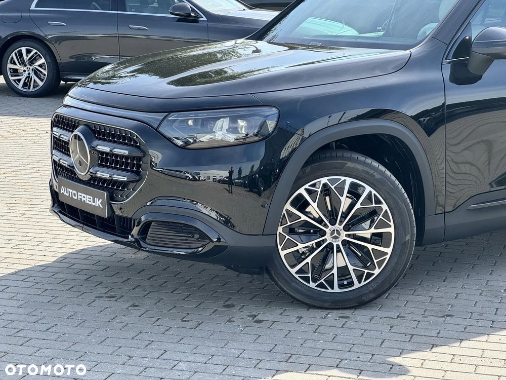 Mercedes-Benz GLB 200 mHEV 8G-eDCT - 9