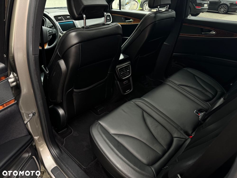 Lincoln MKX - 18