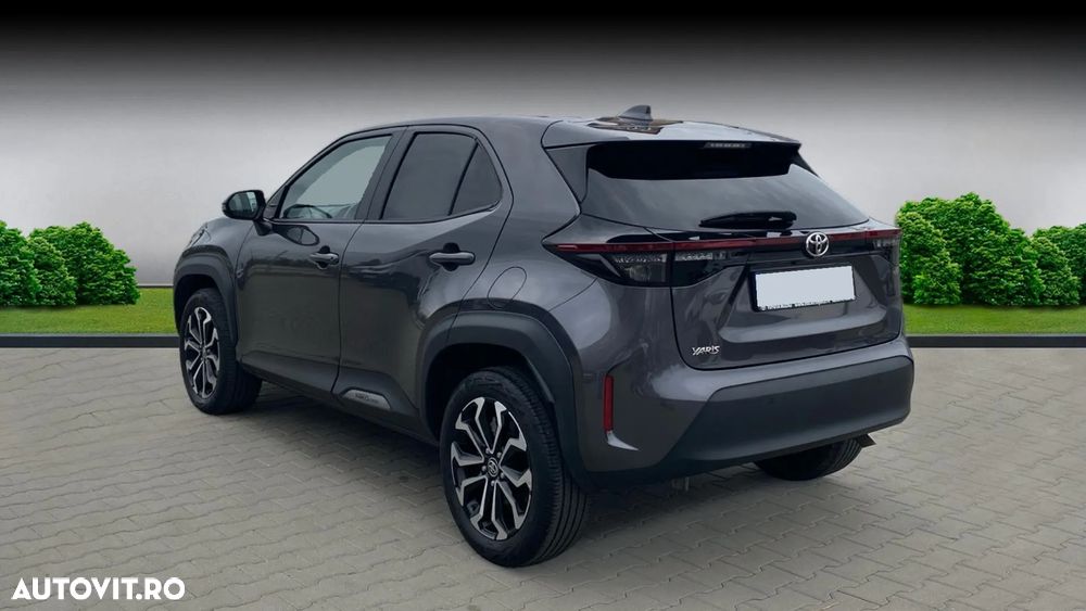 Toyota Yaris Cross 1.5 l CVT Exclusive Elegant - 3