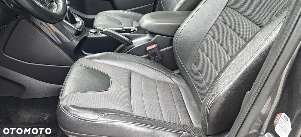 Ford Kuga 1.6 EcoBoost 2x4 Individual - 23