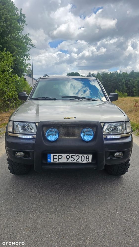 Opel Frontera 2.4 - 3